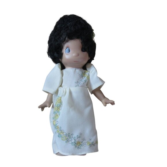 Precious Moments - Children of the World 9" Doll - Cory Philippines - Picture 1 of 9